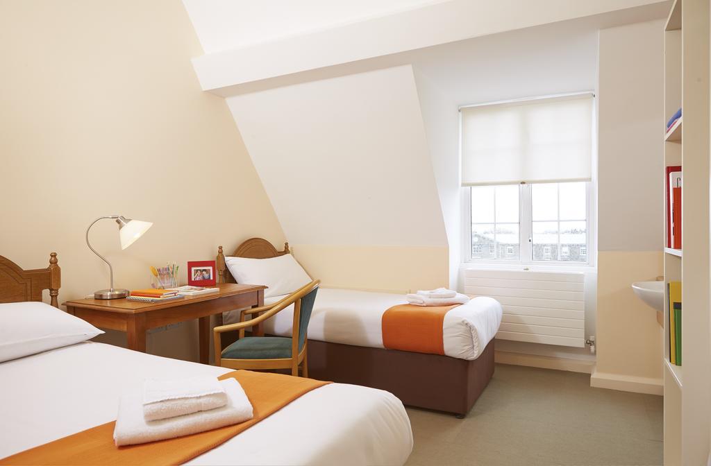 Campus Hostel *